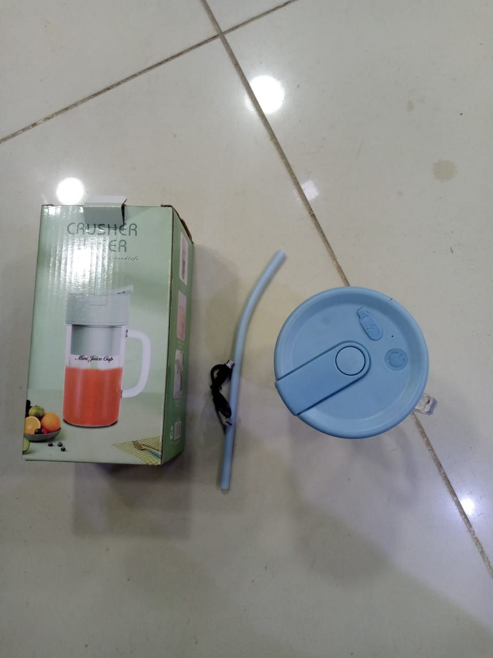 Professional Mini Juicer – Portable Blender & Smoothie Maker with Built-In Straw | Compact Fruit Extractor for Travel & Home Use