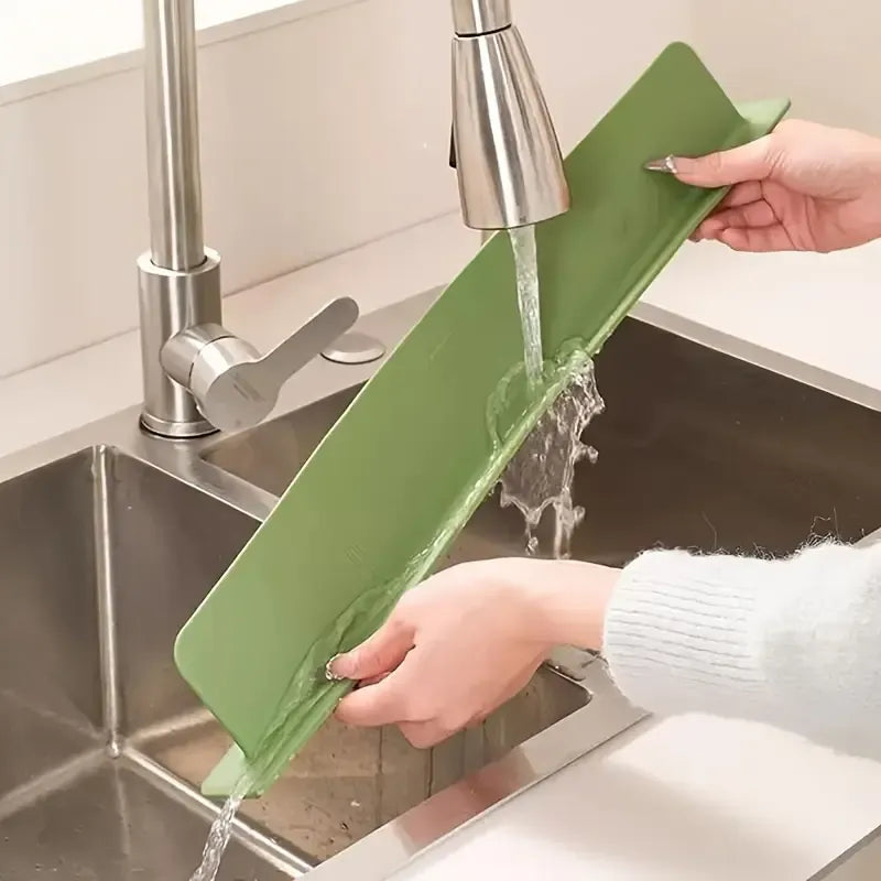 Silicone Sink Splash Guard With Suction –  BUY ONE GET ONE FREE